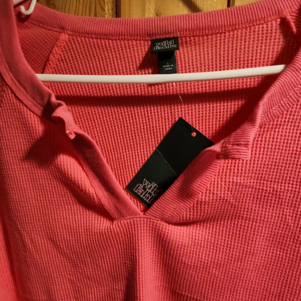 Women's NWT Top - Picture 2 of 5